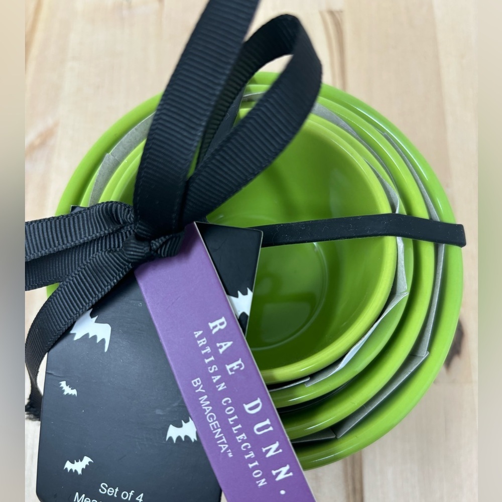 Rae Dunn Halloween EEK Measuring Cups Set Green & Black Drip 4 Pc Double Sided - Picture 3 of 5